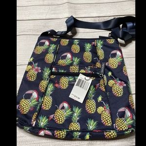 Vera Bradley NWT - Lighten Up Hipster - Toucan Party